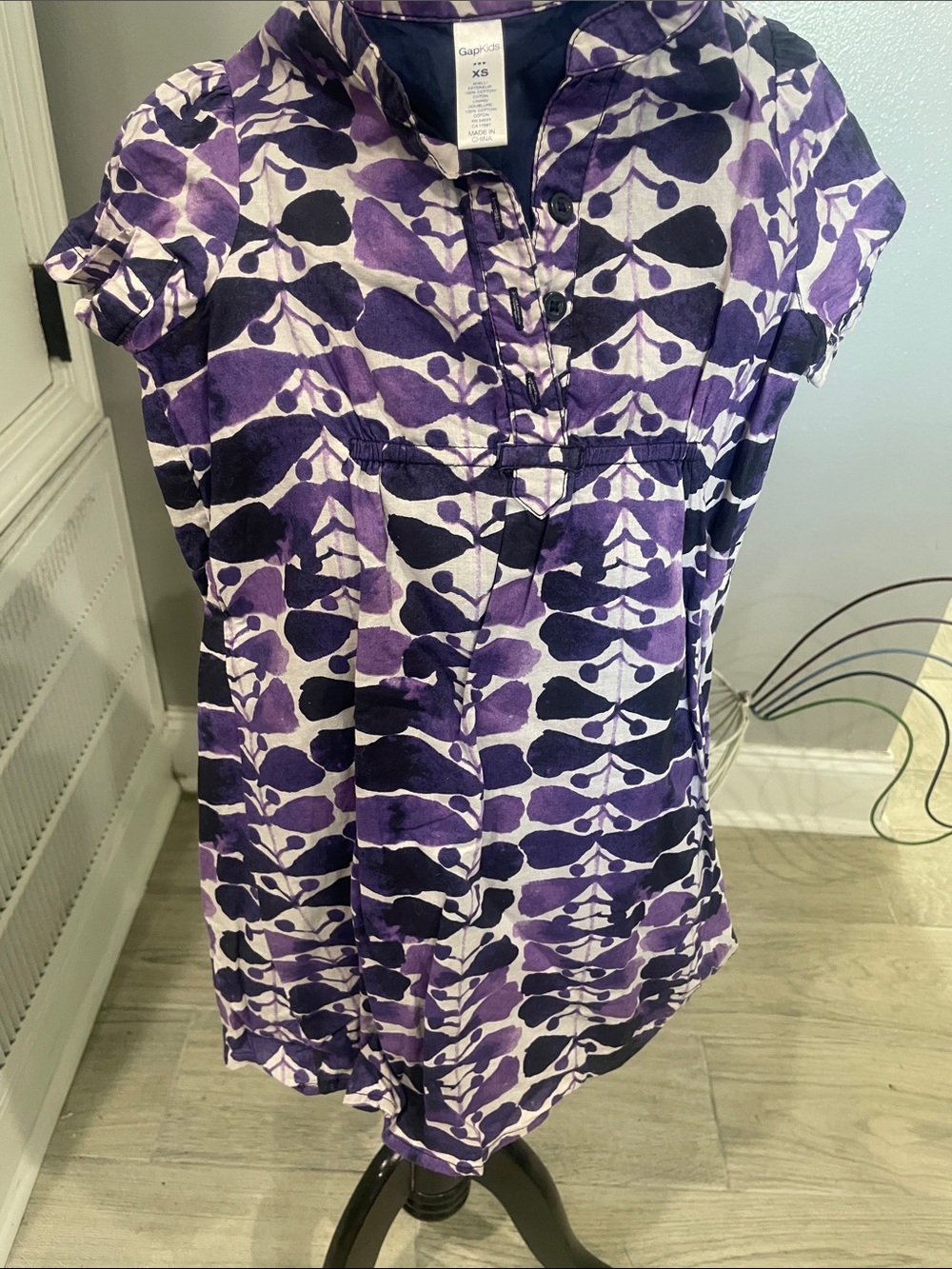 GAP Purple and White Abstract Cap Sleeve Tunic